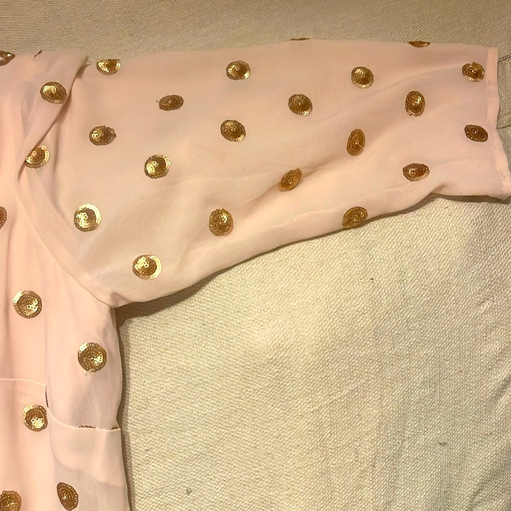 Top - Picture 2 of 3